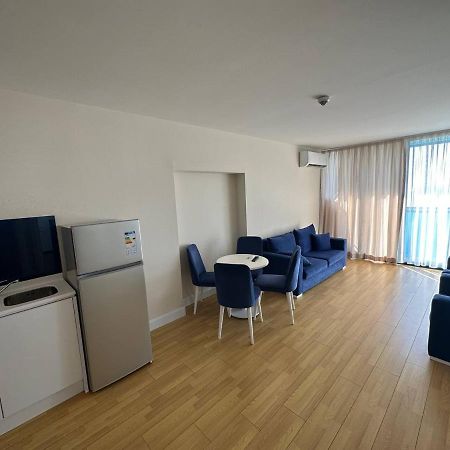 Trip Batumi Aparthotel Екстериор снимка