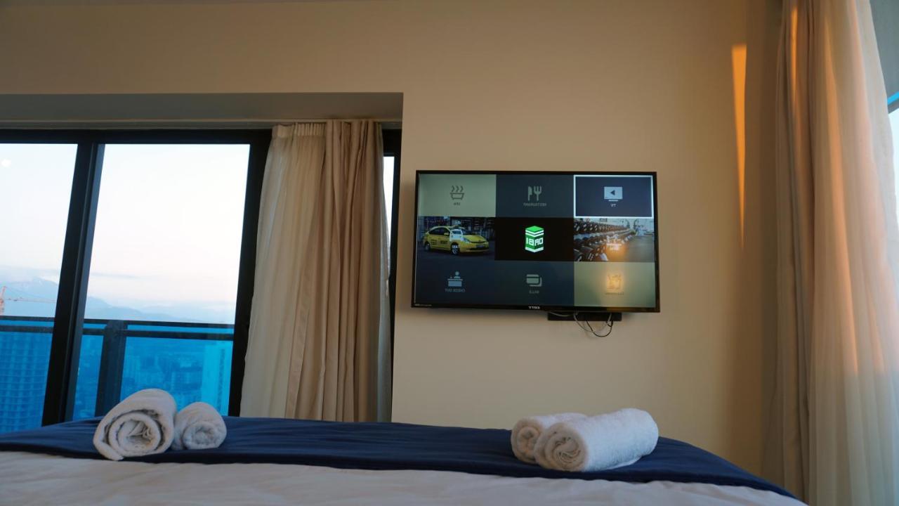 Trip Batumi Aparthotel Екстериор снимка